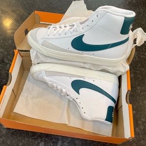 NWT Nike Blazer Mid ‘77 white teal